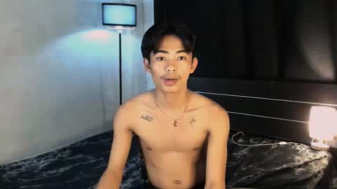Snapshot of boynextdoor4ux chatting on 03.02.25 HI IM JAMES DONT FORGET GIVE ME THUMBS UP AND JOIN TO MY FANCLUB online show from 03.02.25