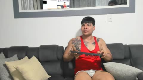 Snapshot of boys_blackandwhite chatting on 01.29.25 boys_blackandwhite online show from 01.29.25