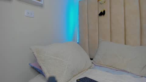 Snapshot of boysweet_boys chatting on 12.06.24 Paul and Max online show from 12.06.24