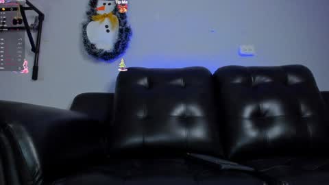 Snapshot of boysweet_boys chatting on 12.20.24 Paul and Max online show from 12.20.24