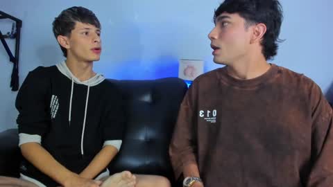 Snapshot of boysweet_boys chatting on 02.04.25 Paul and Max online show from 02.04.25