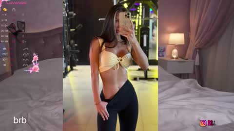 Snapshot of brabuss_ chatting on 12.05.25 Lana online show from 12.05.25