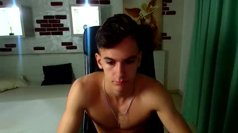 Snapshot of bradyflint chatting on 10.16.25 BradyFlint online show from 10.16.25