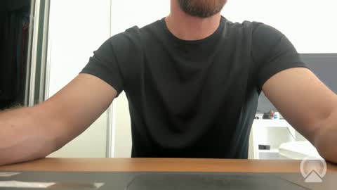 Snapshot of brazzoaussie chatting on 09.27.25 brazzoaussie online show from 09.27.25