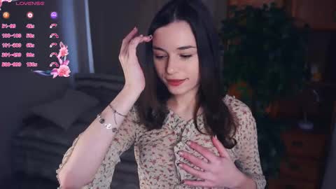 Mia Bunyard online show from 10.18.25