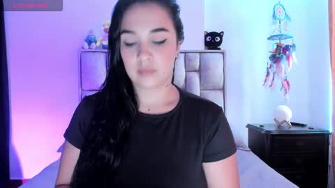 Snapshot of brianaguzman chatting on 11.12.25 online show from 11.12.25