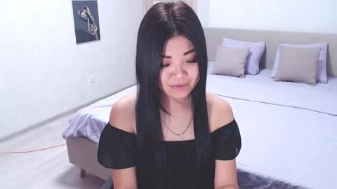 Snapshot of briannamenson chatting on 12.11.24 briannamenson online show from 12.11.24