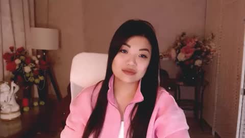 Snapshot of briannamenson chatting on 12.05.25 briannamenson online show from 12.05.25