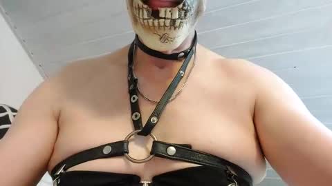 Snapshot of brianriver chatting on 01.24.25 brianriver online show from 01.24.25