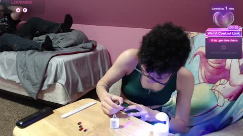 Strawberry online show from 01.20.25