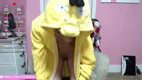 Strawberry online show from 11.28.25