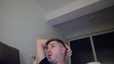 Snapshot of brii0000 chatting on 12.08.24 brii0000 online show from 12.08.24