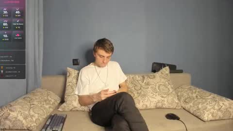 Snapshot of bristlebback chatting on 02.08.25 bristlebback online show from 02.08.25