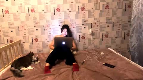 Snapshot of britanydarling chatting on 11.21.25 britanydarling online show from 11.21.25