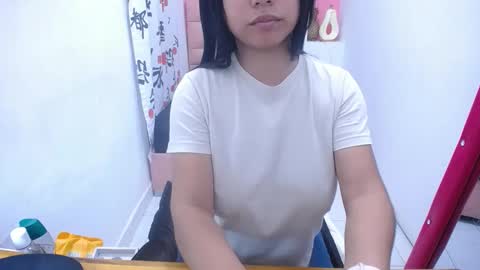 Snapshot of britanyx1 chatting on 12.17.24 britanyx1 online show from 12.17.24