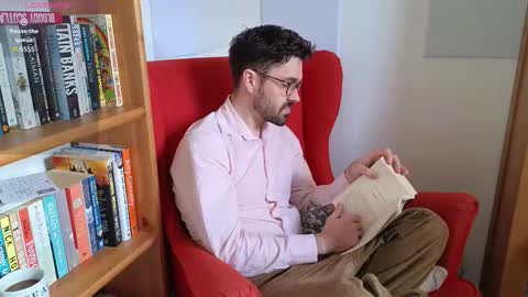 Snapshot of britishpoet69 chatting on 11.27.25 British Poet online show from 11.27.25