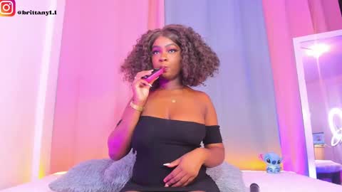 brittany 25 years old  happy as a worm  online show from 09.14.25