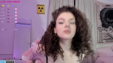 Snapshot of brookchills chatting on 12.11.24 Brook  Help me collect 100 reactions  online show from 12.11.24