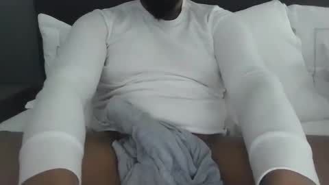 Snapshot of brownbd32 chatting on 01.23.25 brownbd32 online show from 01.23.25