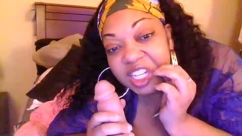 brownroundrenee online show from 03.11.25