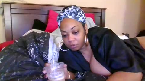 brownroundrenee online show from 12.03.25