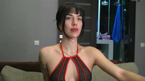 Snapshot of brunette_from_the_moon chatting on 03.05.25 Alice online show from 03.05.25