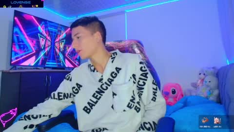 BRYAM INDEPENDENT MODEL online show from 01.04.25