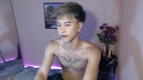 Snapshot of bryan_________ chatting on 10.12.25 BRYAN  JEMY online show from 10.12.25
