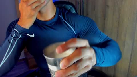 Snapshot of bryan_boy_ chatting on 01.24.25 bryan online show from 01.24.25