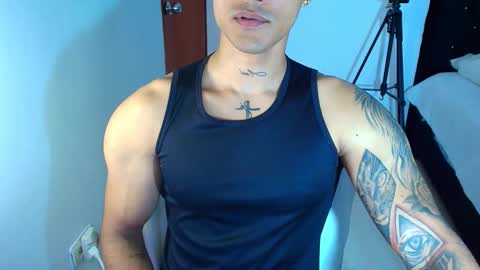 Snapshot of bryan_boy_ chatting on 10.18.25 bryan online show from 10.18.25