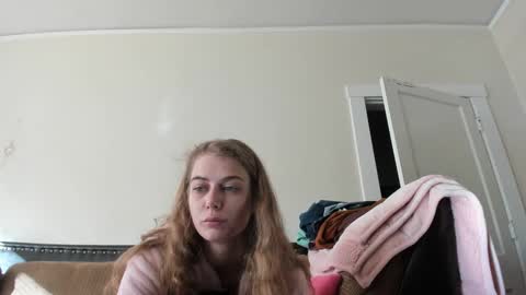 Snapshot of buffybarloe chatting on 12.15.24 Buffy online show from 12.15.24