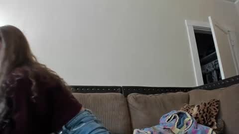 Snapshot of buffybarloe chatting on 02.09.25 Buffy online show from 02.09.25
