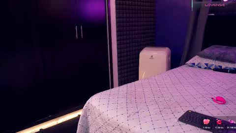 Bunny and The Rock online show from 12.03.25