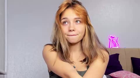 Snapshot of bunny_bonny chatting on 12.25.24 Alice online show from 12.25.24