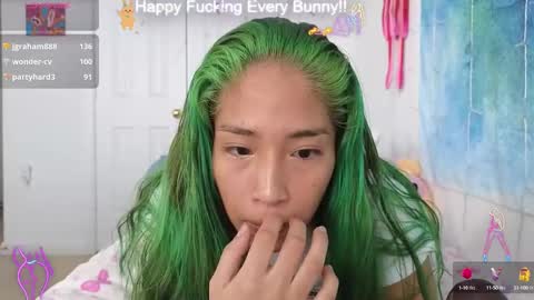 Snapshot of bunnycheekz chatting on 01.08.25 Tokki  bunny  online show from 01.08.25