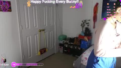 Snapshot of bunnycheekz chatting on 02.09.25 Tokki  bunny  online show from 02.09.25