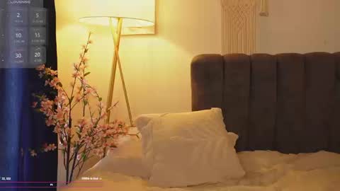 Snapshot of bunnycute_shy chatting on 09.23.25 30 Off online show from 09.23.25