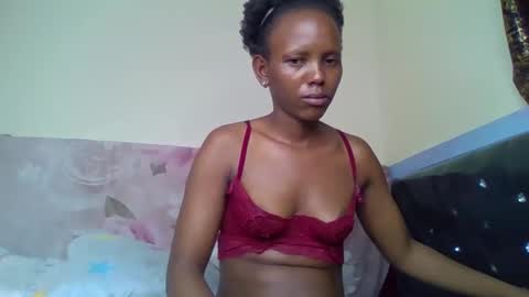 bunnydiva_ online show from 10.19.25