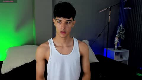 Snapshot of busterspinter chatting on 12.20.24 Buster independent model online show from 12.20.24