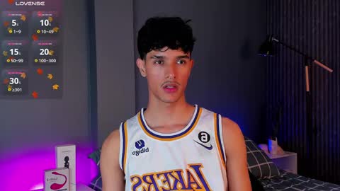 Snapshot of busterspinter chatting on 02.10.25 Buster independent model online show from 02.10.25