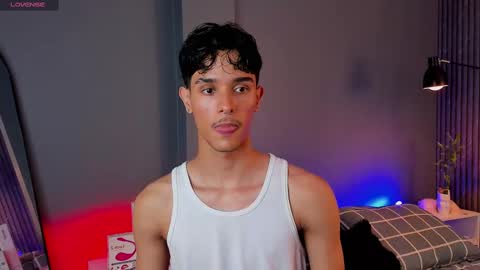 Snapshot of busterspinter chatting on 02.11.25 Buster independent model online show from 02.11.25