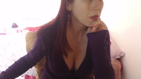 Snapshot of bustygf chatting on 02.20.25 anna online show from 02.20.25
