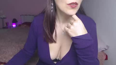 Snapshot of bustygf chatting on 02.20.25 anna online show from 02.20.25