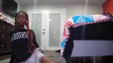 Snapshot of butt3rcup chatting on 11.12.25 Goddess online show from 11.12.25