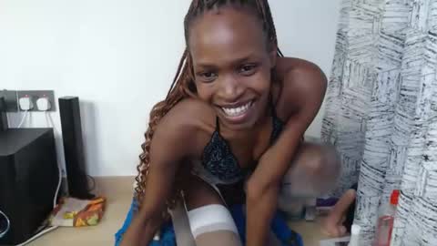 Snapshot of butterfly_savage chatting on 10.16.25 butterfly_savage online show from 10.16.25