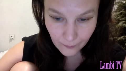 Snapshot of caffeinated_lamb chatting on 01.07.25 Lamb online show from 01.07.25