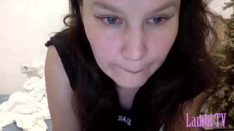 Snapshot of caffeinated_lamb chatting on 01.09.25 Lamb online show from 01.09.25