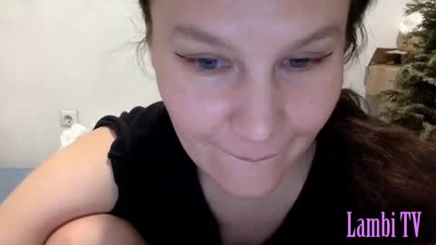 Snapshot of caffeinated_lamb chatting on 01.19.25 Lamb online show from 01.19.25