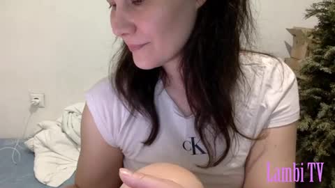 Snapshot of caffeinated_lamb chatting on 01.20.25 Lamb online show from 01.20.25