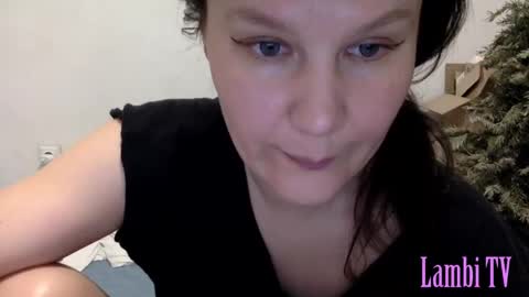 Snapshot of caffeinated_lamb chatting on 03.10.25 Lamb online show from 03.10.25